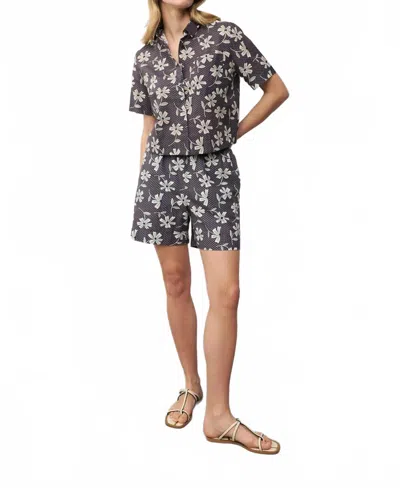 0039 Italy Bella Short In Dark Blue