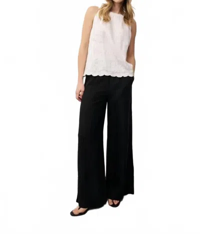 0039 Italy Josi Fancy Linen Sleeveless Top In White In Neutral