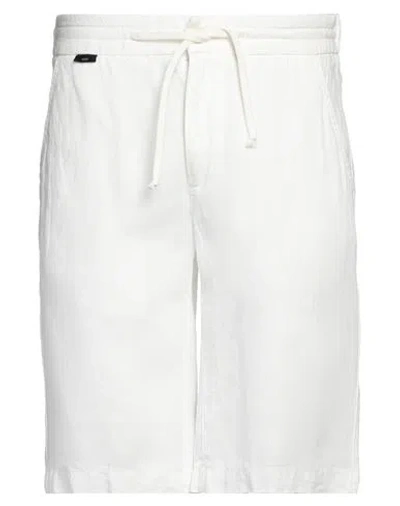 04651/a Trip In A Bag Man Shorts & Bermuda Shorts White Size S Linen