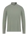 04651/a Trip In A Bag Turtlenecks In Green