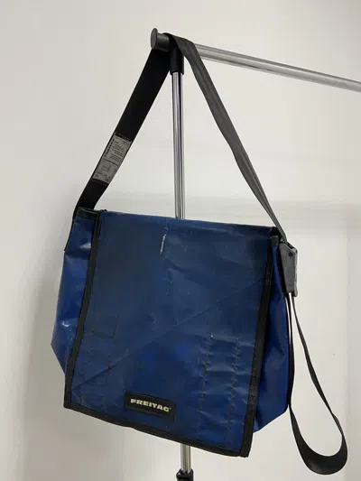 Pre-owned 1 Of 1 X Freitag Vintage Waterproof Crossbody Bag Recycle In Blue