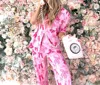 1 The Woman Bows Before Bros Short Sleeve/pants Pajamas Set In Pink In Pink