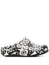 10 Corso Como X Fitflop Shuv Clogs In Black