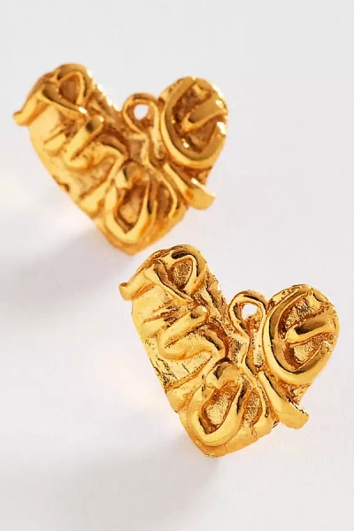 10 Decoart Amore Heart Post Earrings In Gold