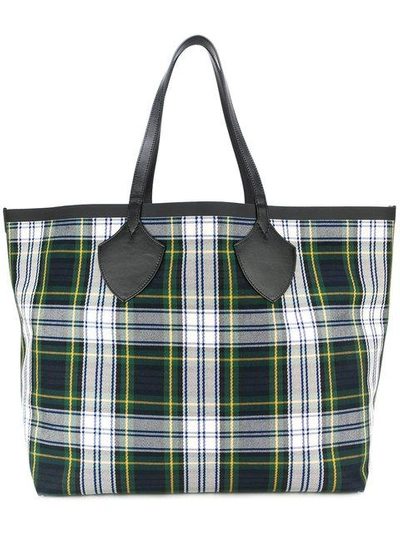 Burberry Giant Reversible Tote In Tartan Cotton In Multicolor
