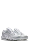 Nike Air Max 95 Se Running Shoe In White/ Pure Platinum/ Ice