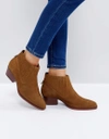 HUDSON LONDON LONDON ERNEST TAN SUEDE FLAT ANKLE BOOTS - TAN,AM01245