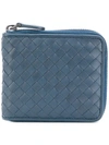 BOTTEGA VENETA BOTTEGA VENETA DENIM INTRECCIATO ZIP-AROUND WALLET - BLUE,464904V465112155607