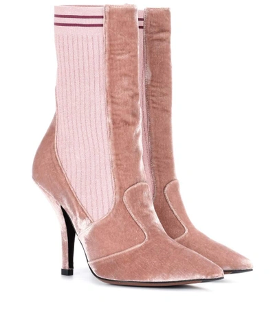Fendi Mytheresa.com独家发售——天鹅绒及踝靴 In Pink