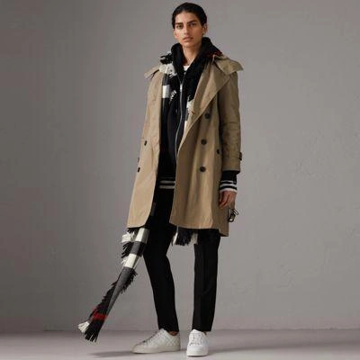 Burberry sisal trench on sale coat