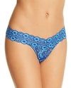 Hanky Panky Cross-dyed Signature Lace Low-rise Thong In Atlantis/blue