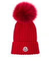 MONCLER MONCLER BERRETTO BEANIE WITH FOX FUR POM IN RED,D1093002190003510