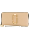MARC JACOBS SNAPSHOT CONTINENTAL WALLET,M001335212571127