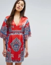 COMINO COUTURE PRINTED KIMONO DRESS WITH PLUNGE FRONT - RED,16930