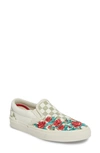 VANS CLASSIC SLIP-ON SNEAKER,VN-0EYETWB