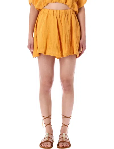 120% Lino Lightweight Linen Gauze Shorts In Gold