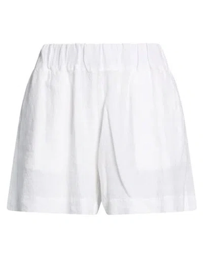 120% Lino Woman Shorts & Bermuda Shorts White Size 10 Linen
