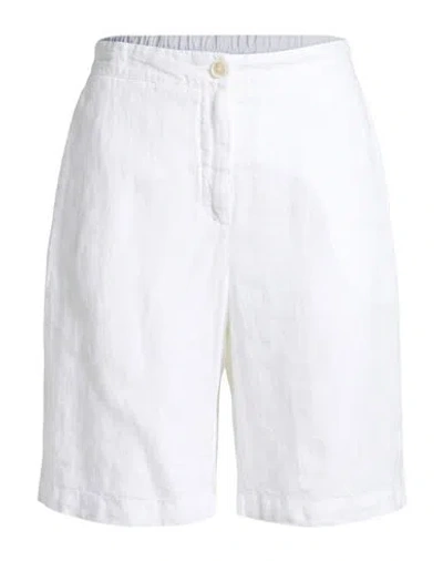 120% Lino Woman Shorts & Bermuda Shorts White Size 6 Linen