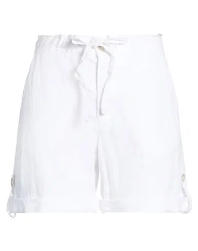 120% Lino Woman Shorts & Bermuda Shorts White Size 8 Linen
