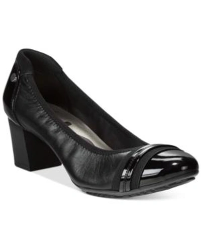 ANNE KLEIN WOMEN'S GUARDIAN SPORT BLOCK HEEL PUMPS
