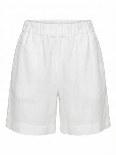 120%lino Shorts In White