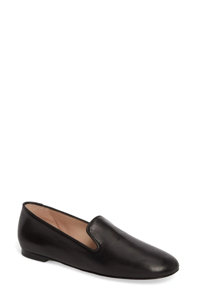 Stuart Weitzman Myguy Venetian Loafer In Black Medium-shine Leather