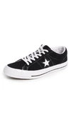 CONVERSE ONE STAR SUEDE OX SNEAKERS