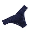 Hanky Panky Signature Lace Original-rise Rolled Thong In Navy