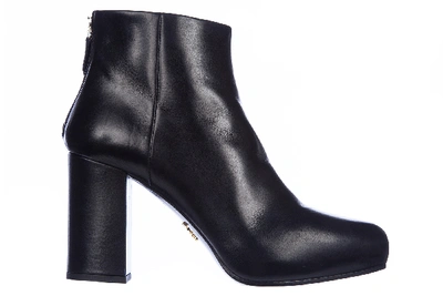 Prada Women's Leather Ankle Boots Booties Tacco In Black