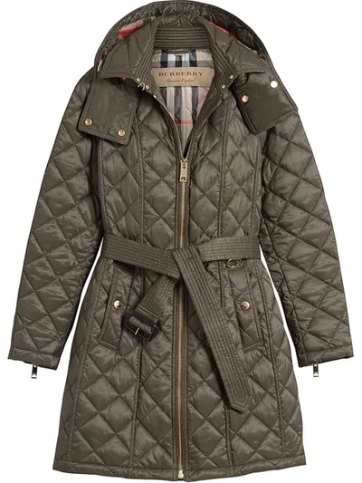 Burberry Baughton Quilted Belted Parka Jacket, Gray In Grey