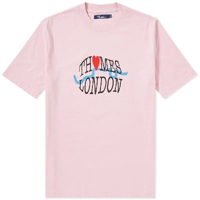 Thames Tourist Tee In Pink