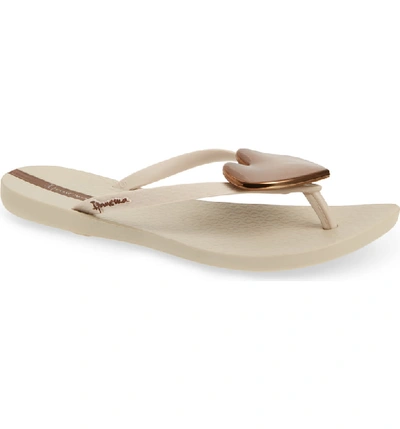 Ipanema Wave Heart Flip Flop In Beige/ Bronze
