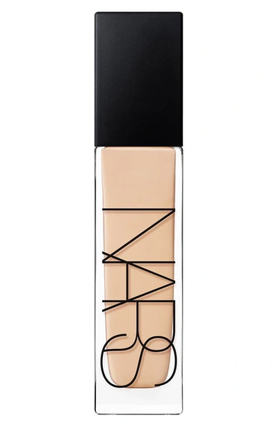 Nars Natural Radiant Longwear Foundation, 1 Oz./ 30 ml In Mont Blanc L2 (very Light With Neutral Undertones)