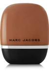 MARC JACOBS BEAUTY SHAMELESS YOUTHFUL LOOK 24 HOUR FOUNDATION SPF25 - TAN R490