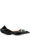1309sr 20mm Crystal-embellished Pointed Ballerina Shoes In Schwarz