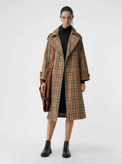 Burberry Belted Vintage Check Trench Coat In Braun