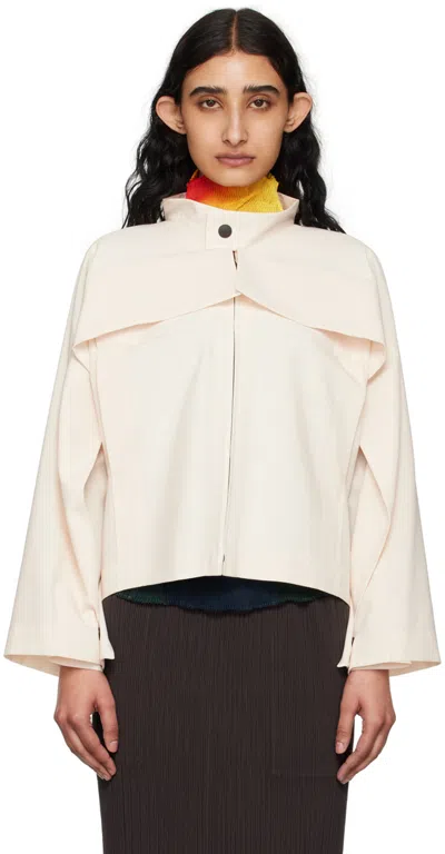 132 5. Issey Miyake Off-white Flat Tuck Jacket