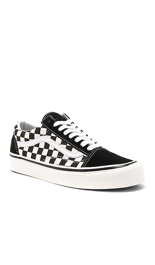 illusion checkered vans