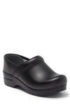 Dansko Womens Leather Professional Clogs In Black