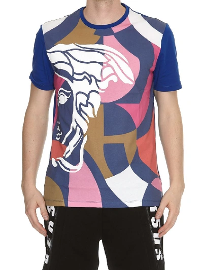Versace Abstract Medusa Print T-shirt In Royal Blue