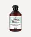 Davines Detoxifying Shampoo Scrub 250ml In White