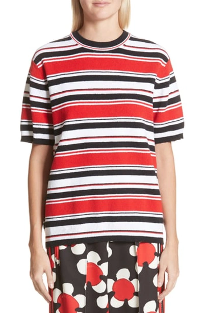Marc Jacobs Daisy-print Crewneck Short-sleeve Tee In Red-multi
