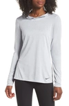 NIKE DRY LEGEND HOODED TRAINING TOP,902098