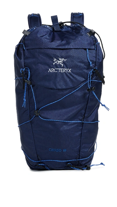 Arc'teryx Cierzo 18 Backpack In Inkwell