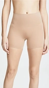 YUMMIE SEAMLESSLY SHAPED ULTRALIGHT NYLON SHORTS ALMOND,YUMMI30168