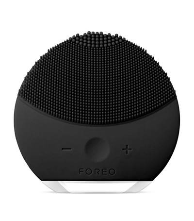 Foreo Black Luna™ Mini 2 Compact Facial Cleansing Device