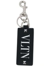 VALENTINO GARAVANI VALENTINO VALENTINO GARAVANI VLTN KEYRING - BLACK