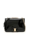 FERRAGAMO PATENT VARA BAG,10635399