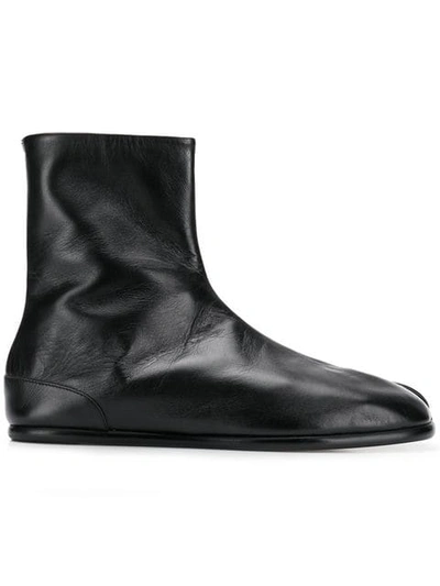 Maison Margiela Black Tabi Leather Ankle Boots In Green