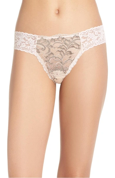 Hanky Panky Regency Original Rise Diamond Thong In Beige/slate